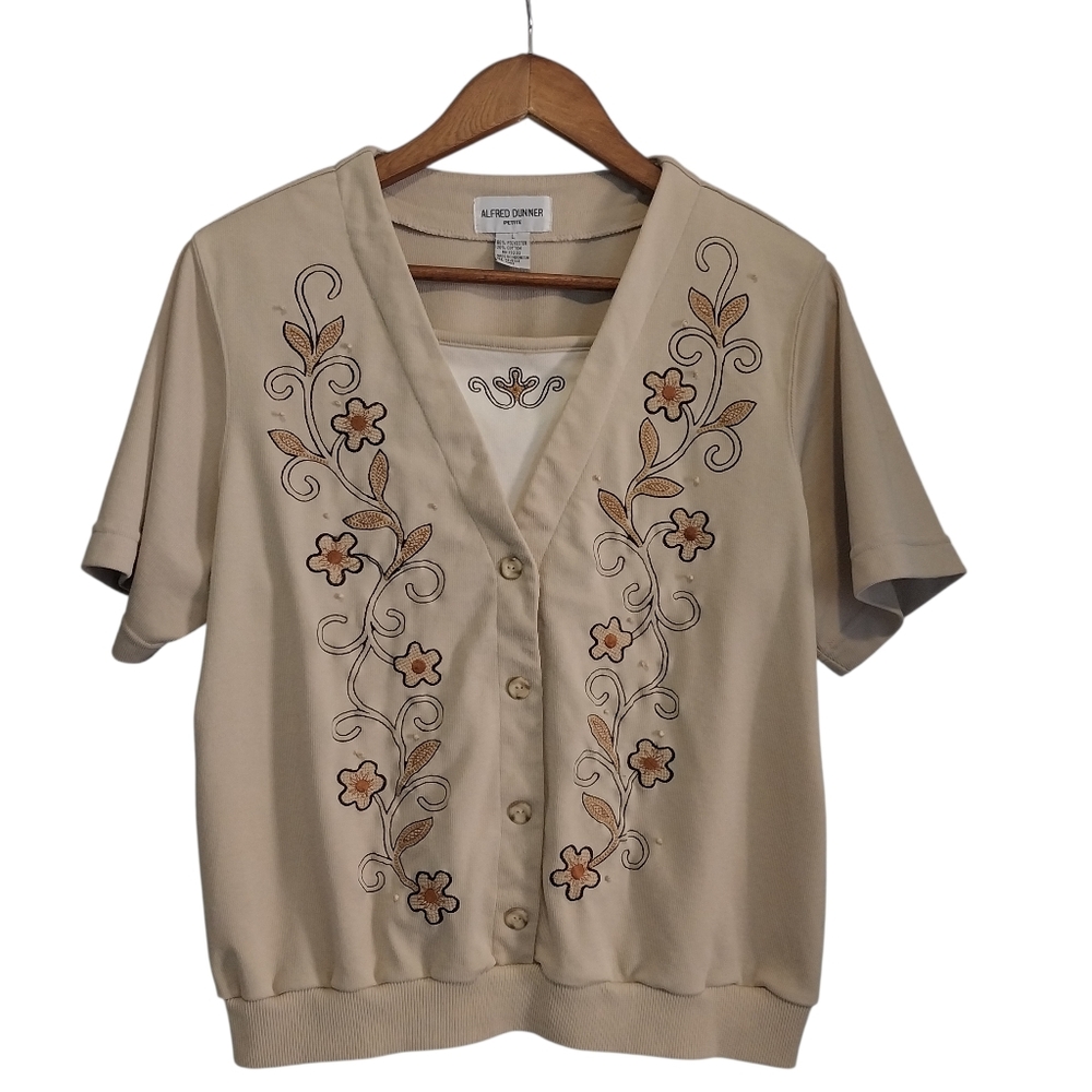Alfred Dunner Petites Size Large Beige Button Floral Embroidered Cottagecore Top